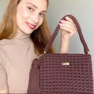 Imagem de capa para o Curso online Bolsa Yasmim em Libras