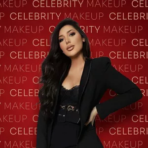 Imagem de capa para o Curso online CURSO ONLINE CELEBRITY MAKEUP BY PRI LESSA