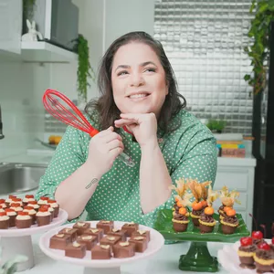 Imagem de capa para o Curso online DOCES FINOS ALÉM DAS RECEITAS 