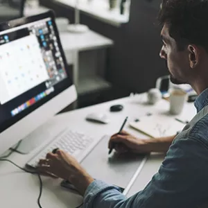 Imagem de capa para o Curso online Projetista gráfico e digital