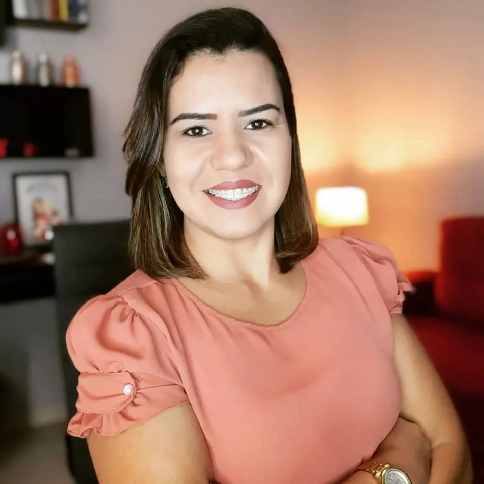 Débora Martins