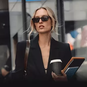 Cover image for Online course monja