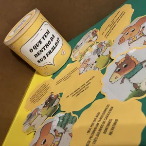 Imagem de capa para o Ebook O QUE TEM DENTRO DA SUA FRALDA? - HISTÓRIA NA LATA 