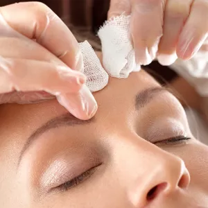 Imagem de capa para o Curso online Termo de Consentimento para limpeza de pele multiprofissional