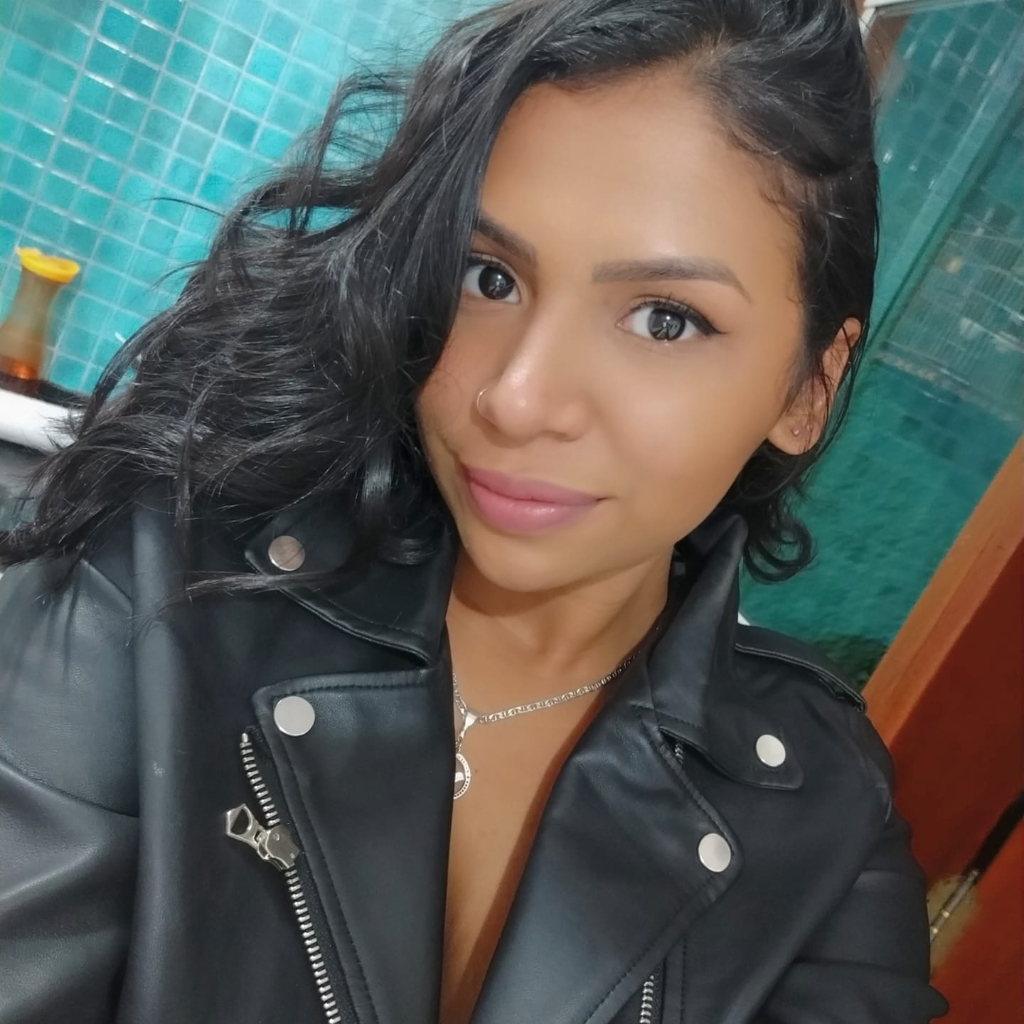Larissa Leal