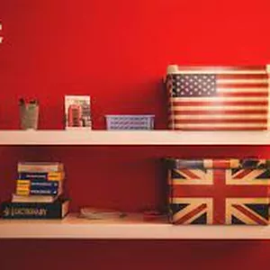 Imagem do curso INGLÊS DO BÁSICO AO AVANÇADO