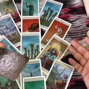 Imagen de portada para Curso online 🔮 Lecturas Psíquicas Online: Conecta con tu Destino y Descubre Respuestas 🌟