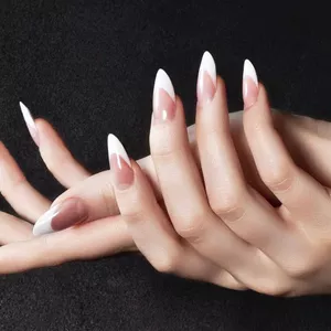 Química e física no trabalho dos designers de unhas