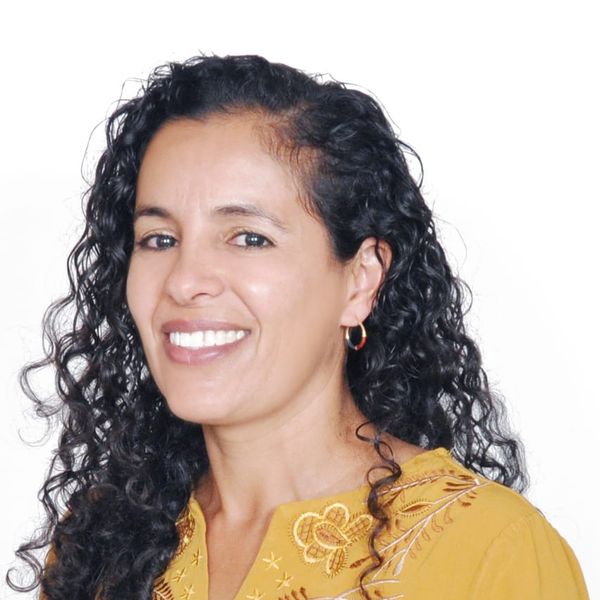 Ana Martinez, creadora de las tutorías Volver a Ver Claro: médico cirujano y educadora visual