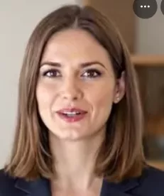  Ana, 44 anos