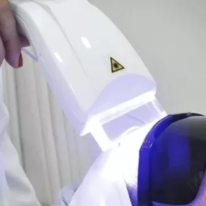 Imagem de capa para o Curso online Eletroterapia: Módulo 4 - Peelings Mecânicos