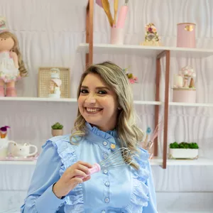 Imagem de capa para o Curso online Descomplicando a confeitaria artística