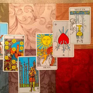 Imagen de portada para Curso online 932 828 064 - Llama al tarot sin gabinete de Mayka Solano 🔮