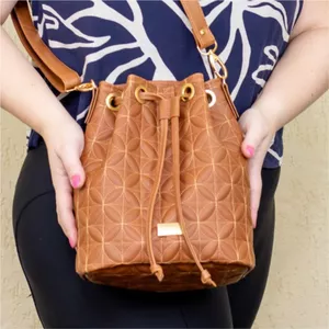 Imagem de capa para o Ebook Apostila Bolsa Saco - Amanda Zamproni