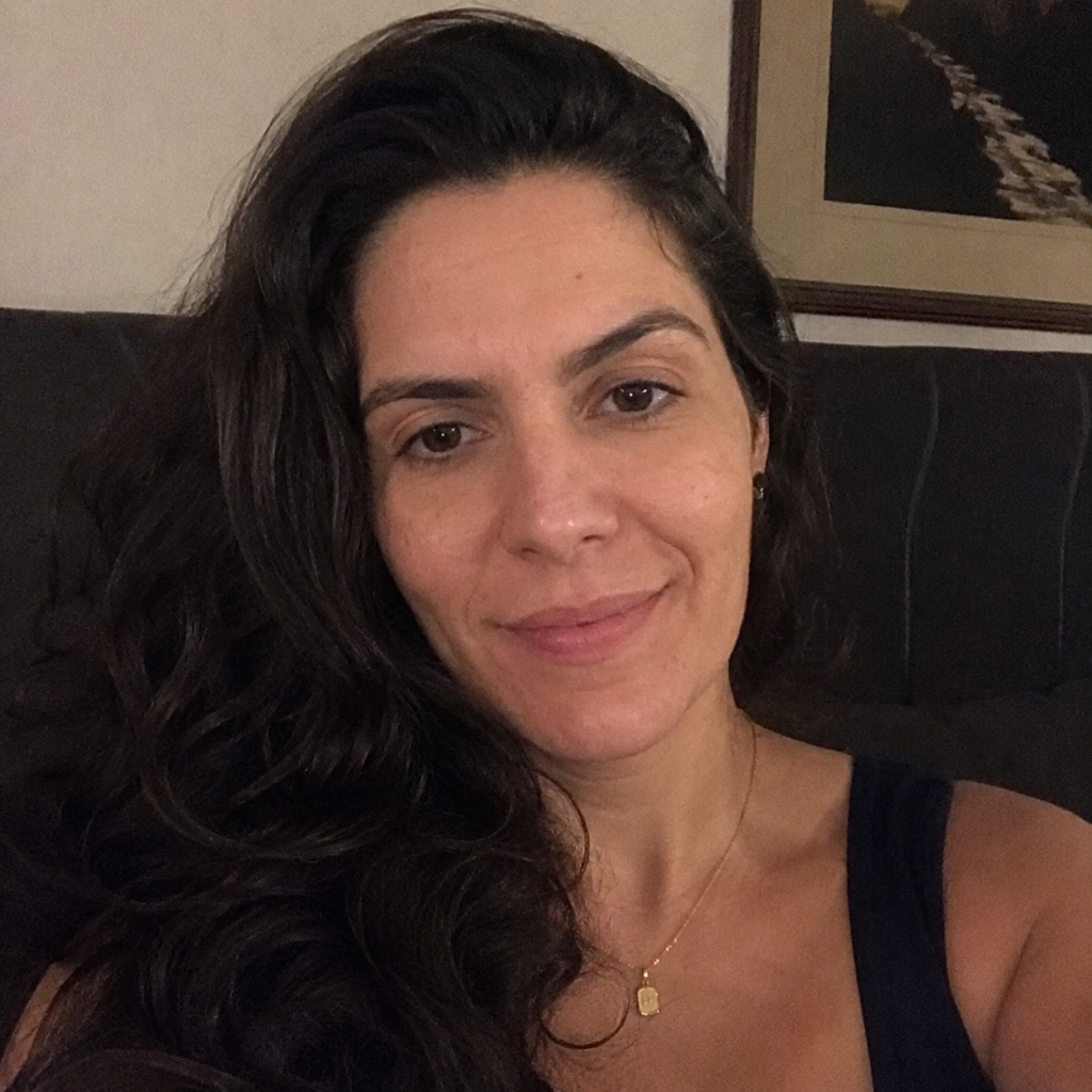 Flavia Nascimento  