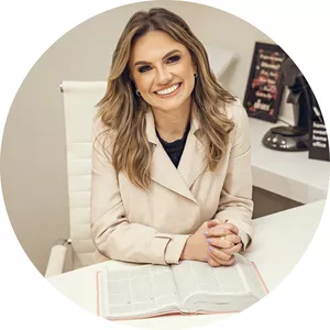 Imagem de Crescer - Mude sua vida através de princípios. Curso de desenvolvimento pessoal criado por Elise Peters na hotmart