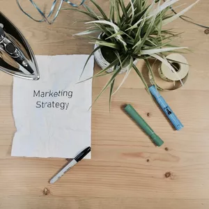 Imagem de capa para o Curso online Aprenda Marketing Empresarial e Aumente suas Vendas