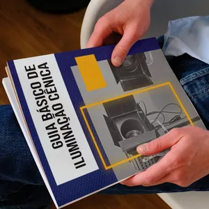 Imagem de capa para o Ebook Guia Básico de Iluminação Cênica