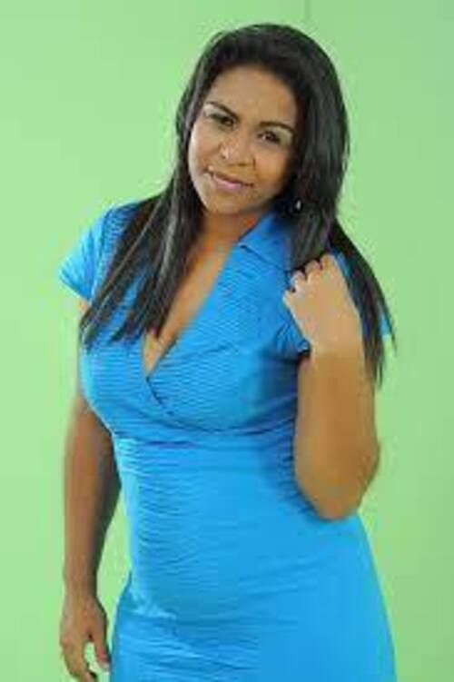 Julia Flores