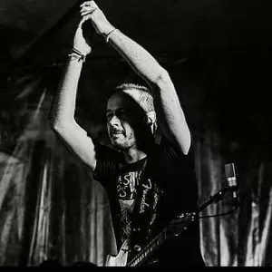 Imagem de capa para o Curso online Do zero ao Blues na Guitarra em 33 horas