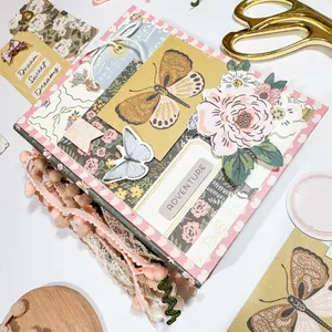 Imagem de capa para o Curso online Mini Álbum Lembranças em Flor