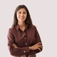 🔹Lucía Herrera, Asesora comercial