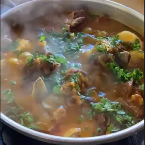 Imagem de capa para o Ebook Receitas da Sisi | COSTELA DE BOI COM MANDIOCA