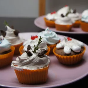 Imagem de capa para o Ebook CURSO COMPLETO DE CONFEITARIA 