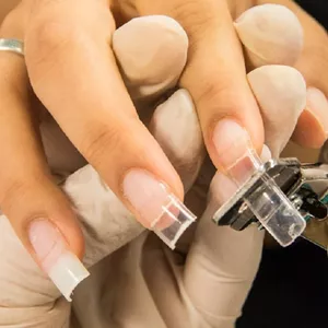 Imagen de portada para Curso online Extensión de Uñas