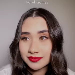 Imagem de capa para o Curso online Curso de automaquiagem com Karol Gomes 