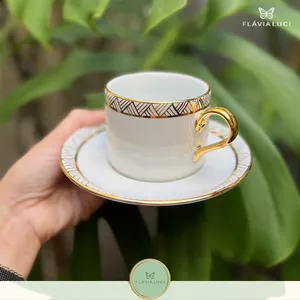 Imagem do curso Curso on-line de pintura em porcelana: Flávia Luci - Xícaras que&nbsp;encantam 