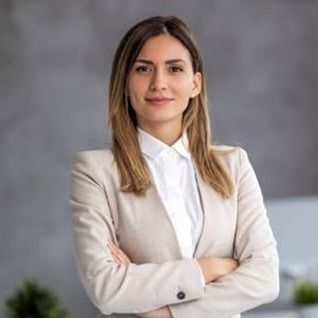 🔹Andrea Ruiz – Consultora Organizacional