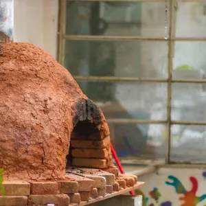 Imagen de portada para Curso online Curso de Construcción de Horno de Barro y Parrilla para Asar