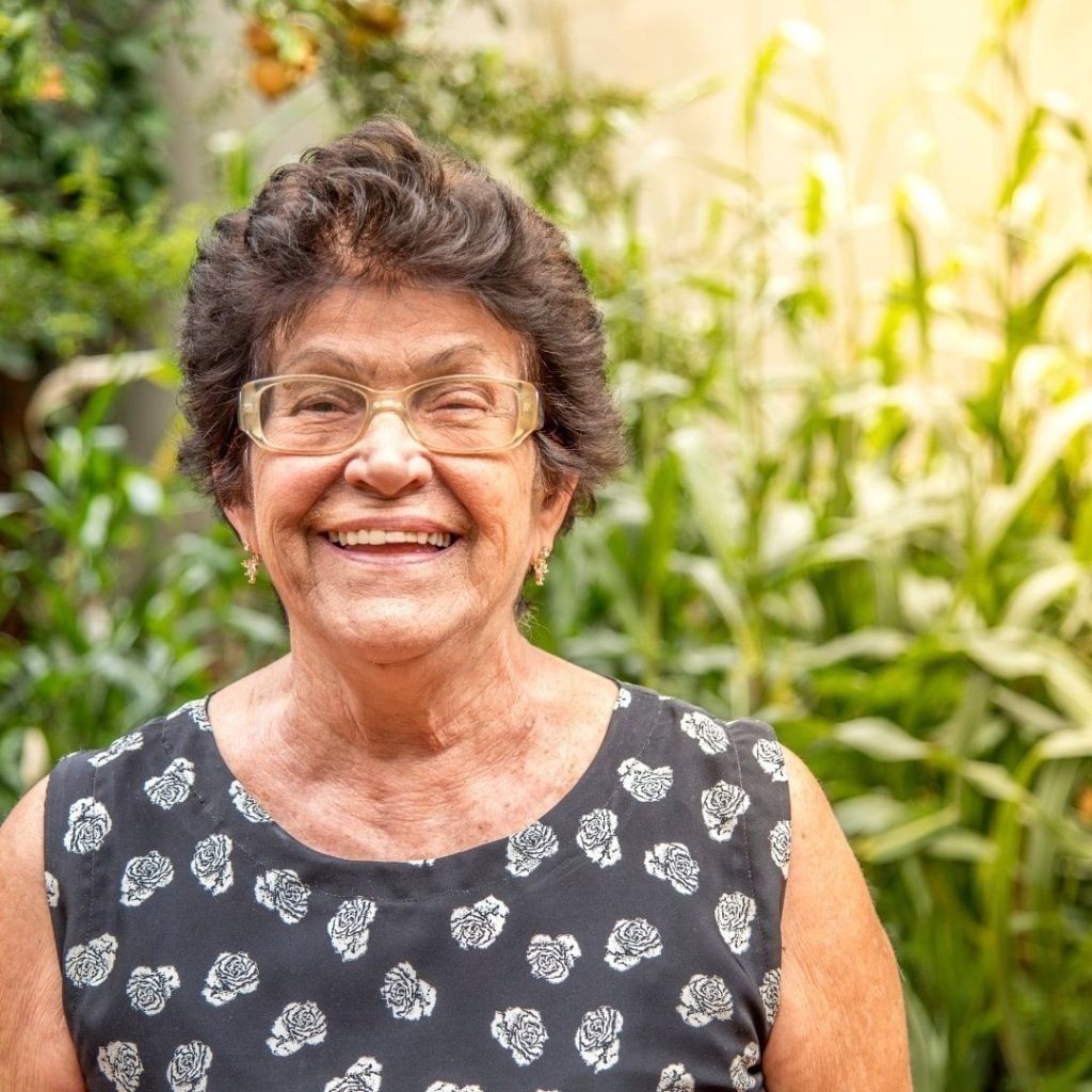 María