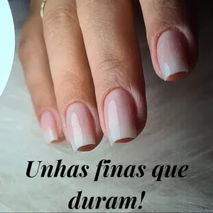 Imagem de capa para o Curso online Unhas finas que duram