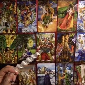 Imagen de portada para Curso online Consulta de Tarot con Tirada de Baraja Española 🌟