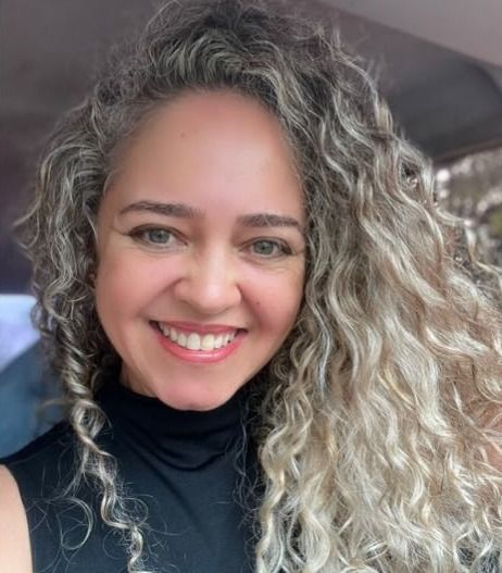 Elisangela Aluna