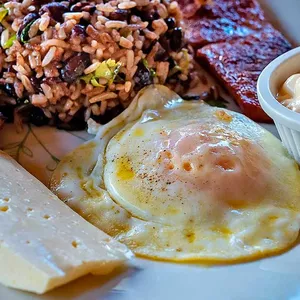 Imagen de portada para Ebook 10 Recetas tipicas de Costa Rica