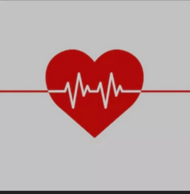 Meu nome é stalone , tô a mais de 3 anos ajudando as pessoas com meus vídeos e livros 