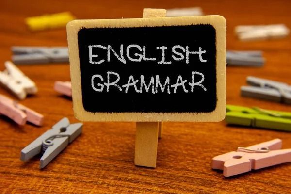  ¿SABIAS QUE SOLO UN 20% DE LA POBLACION EN EL MUNDO DOMINA EL INGLÉS COMO SEGUNDO IDIOMA Y CASI 60% NO ENTIENDE LA GRAMÁTICA?