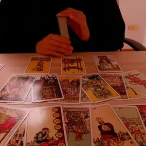 Imagen de portada para Curso online Descubre tu Destino con una Vidente Gratis Online 🔮