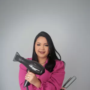 Imagem de capa para o Curso online Especialista em Alisamento Orgânico