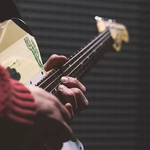 Imagem do curso Curso Guitarra na Prática