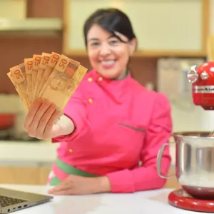 Imagem de capa para o Curso online Confeiteira com Lucro