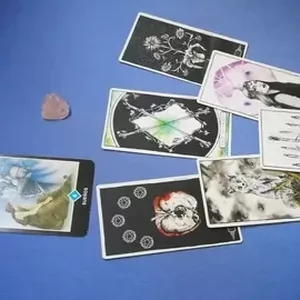 Imagen de portada para Curso online Descubre el Universo de Tarot Cósmico ✨🌌