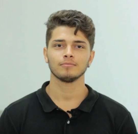  Luciano, 21 anos