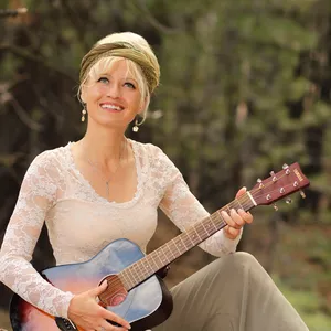 Imagem de capa para o Ebook Violão, curso básico de acordes