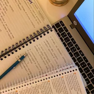 Imagem de capa para o Curso online MODELOS TCC