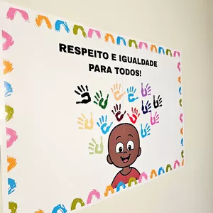 Imagem de capa para o Ebook Cartaz 3×3 carimbo de mão Consciência Negra