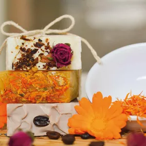 Imagen de portada para Curso online INTRODUCCION A LA JABONERIA